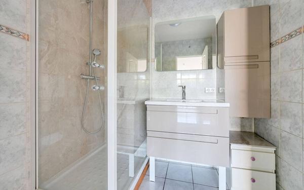 Appartement 4 pièces 86 m² PIERRE BENITE