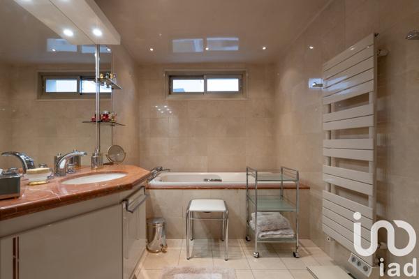 Appartement 5 pièces de 122 m² à Nogent-sur-Marne (94130)