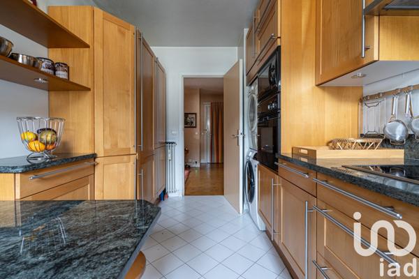 Appartement 5 pièces de 122 m² à Nogent-sur-Marne (94130)