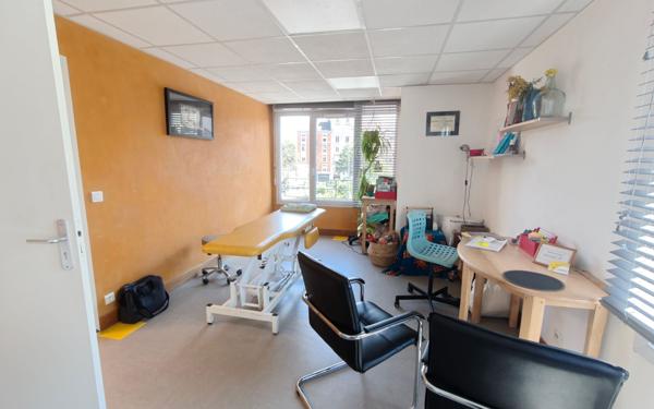Appartement à vendre    3 pièces • 71,57 m2 Grenoble