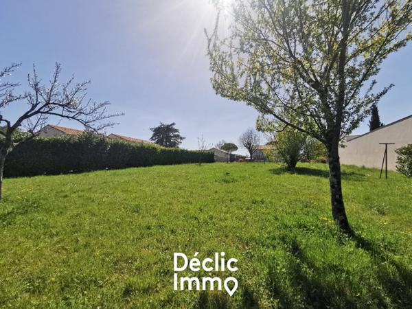 Vente terrain constructible Niort, 2067m² 114 500€ Deux-sèvres Poitou-charentes Page detail.htm