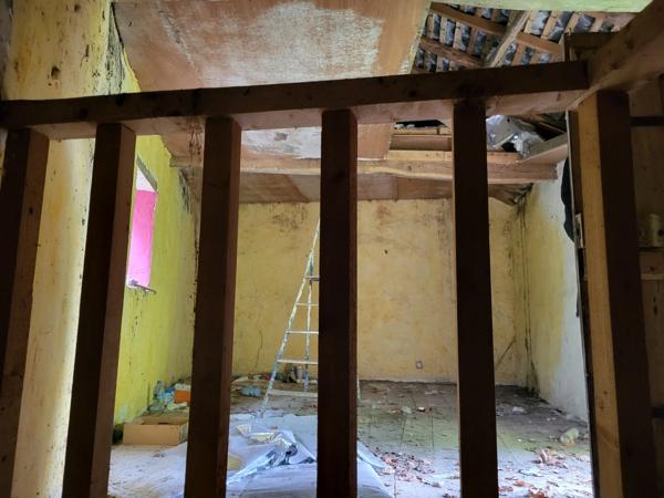 Maison à vendre 2 pièces LOUIN (79) Terrain 2180 m²