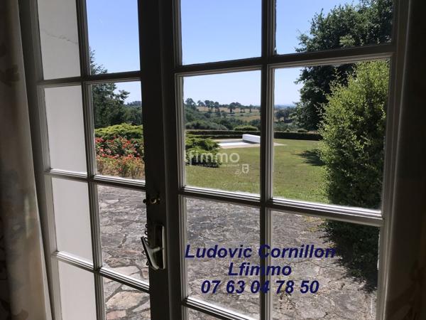 Maison 207 m2 sur sous-sol (360 m2 utiles), piscine; vue panoramique