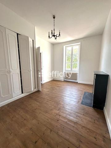 Maison 8 pièces - 190 m²
