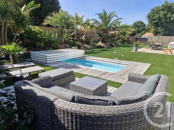 Maison à vendre  6 pièces - 150,28 m 2   ST HILAIRE DE RIEZ  - 85