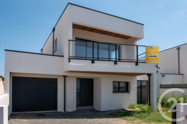 Maison à vendre  6 pièces - 150,28 m 2   ST HILAIRE DE RIEZ  - 85