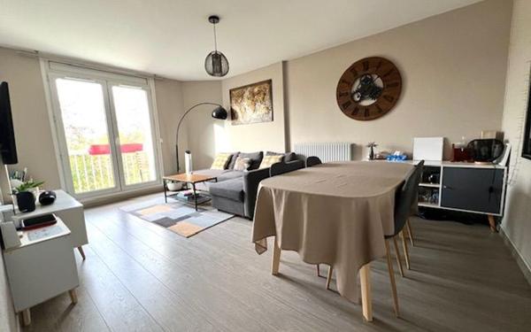 Appartement à vendre    3 pièces • 62,14 m2 Le Port-Marly