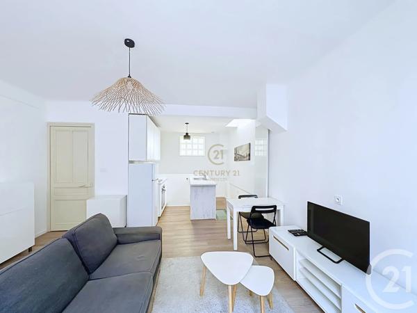 Appartement F2 à vendre  2 pièces - 49 m 2   SATHONAY CAMP  - 69