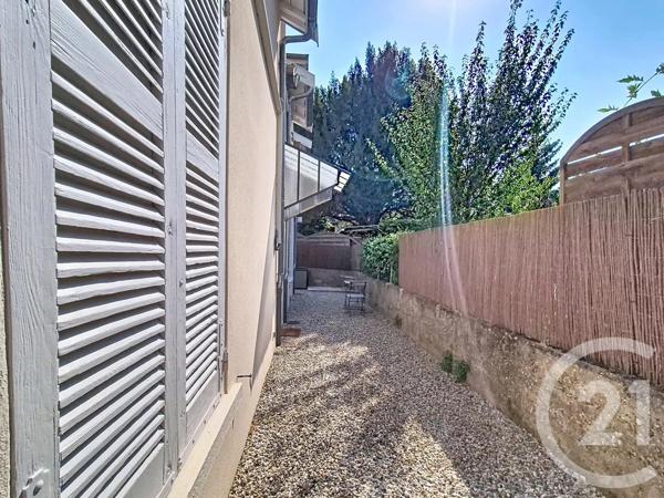 Appartement F2 à vendre  2 pièces - 49 m 2   SATHONAY CAMP  - 69