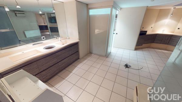 A VENDRE LOCAL PROFESSIONNEL PONTARLIER 195 M²