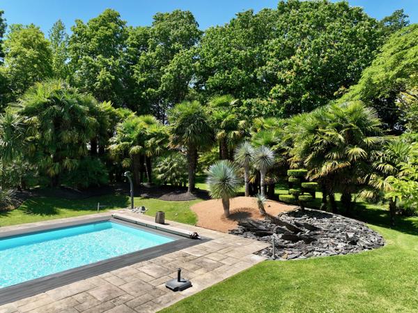 MAGNIFIQUE PROPRIÉTÉ DANS LE BOCAGE VENDÉEN.