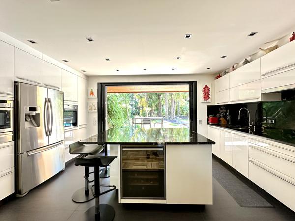 MAGNIFIQUE PROPRIÉTÉ DANS LE BOCAGE VENDÉEN.