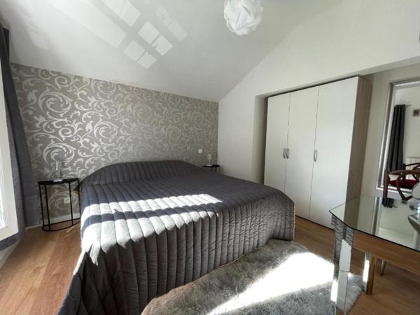 Maison  3 pièce(s)  1 chambre(s)  60 m²