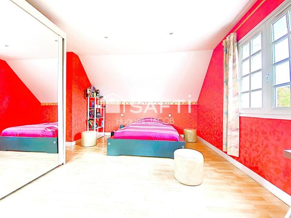 Maison 7 pièces avec sous-sol complet et 6 chambres