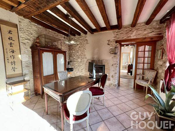 Maison meublée 7 pièces de 262.13 m²