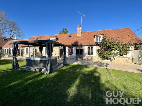 Maison meublée 7 pièces de 262.13 m²