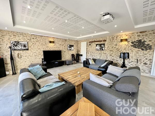 Maison meublée 7 pièces de 262.13 m²