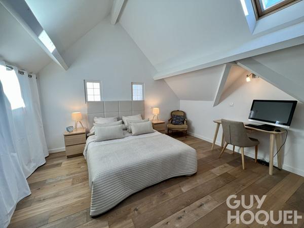 Maison meublée 7 pièces de 262.13 m²