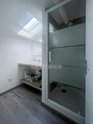 Maison à vendre 7 pièces BEGLES (33) - Maison familiale 5 chambres – 160m² (225m² au sol) environ – jardin avec terrasse et carport, aux portes de Bordeaux