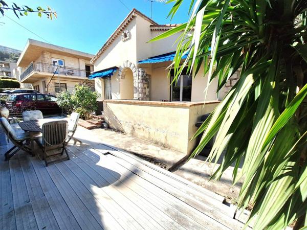 Maison à vendre    3 pièces • 150 m2 Saint-Laurent-du-Var