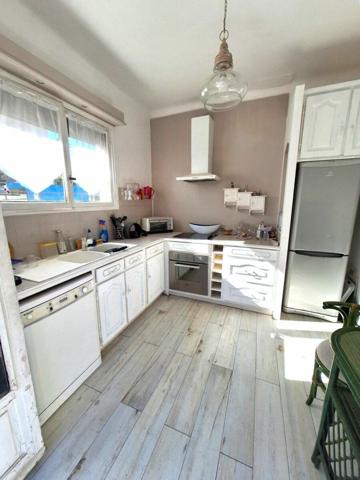 Maison à vendre    3 pièces • 150 m2 Saint-Laurent-du-Var