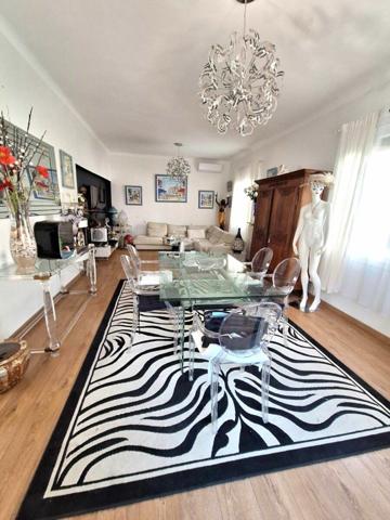 Maison à vendre    3 pièces • 150 m2 Saint-Laurent-du-Var