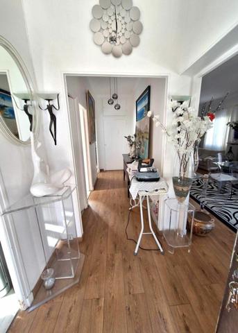 Maison à vendre    3 pièces • 150 m2 Saint-Laurent-du-Var