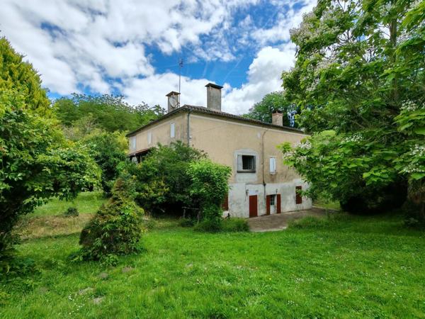 Maison de caractère de 275m2 sur parc arboré de 3000m2