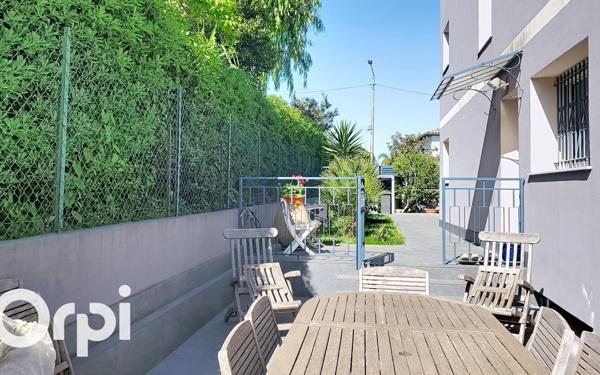 Appartement à vendre    4 pièces • 145 m2 Villeneuve-Loubet