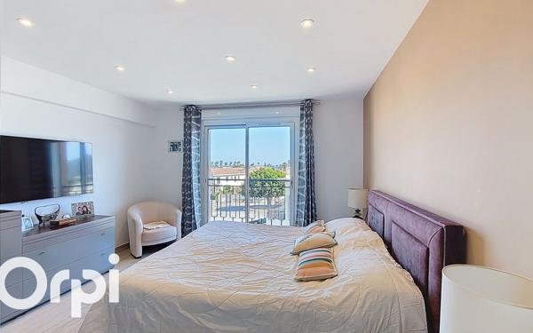 Appartement à vendre    4 pièces • 145 m2 Villeneuve-Loubet