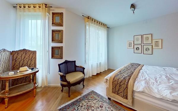 Appartement à louer    3 pièces • 116,98 m2 Charbonnières-les-Bains