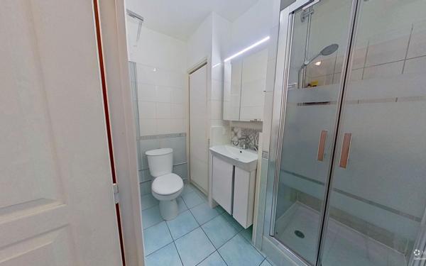 Appartement à louer    3 pièces • 116,98 m2 Charbonnières-les-Bains