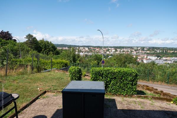 Vue panoramique exceptionnelle, état impeccable, maison entièrement rénovée en 2022