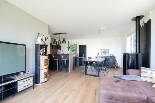 Vue panoramique exceptionnelle, état impeccable, maison entièrement rénovée en 2022