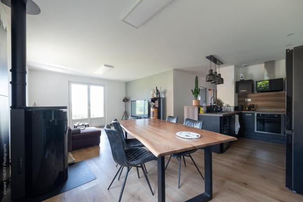 Vue panoramique exceptionnelle, état impeccable, maison entièrement rénovée en 2022