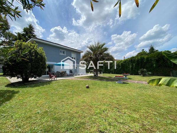 Maison T7 avec double garage et atelier/ 1660m2