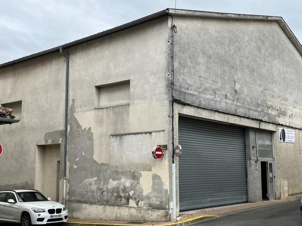 Parking à vendre |  Mirande |  Places dans un garage collectif | 420 m²