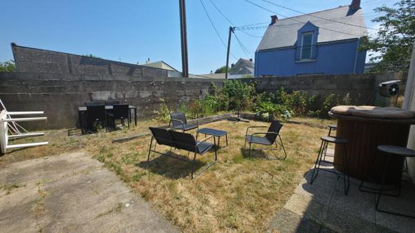Maison  non mitoyenne 3 chambres avec vie de plain-pied, garage et stationnement à SAINT NAZAIRE quartier MEAN PENHOET