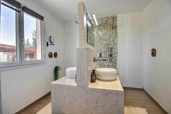 Maison Le Beausset 5 pièce(s) 105 m2