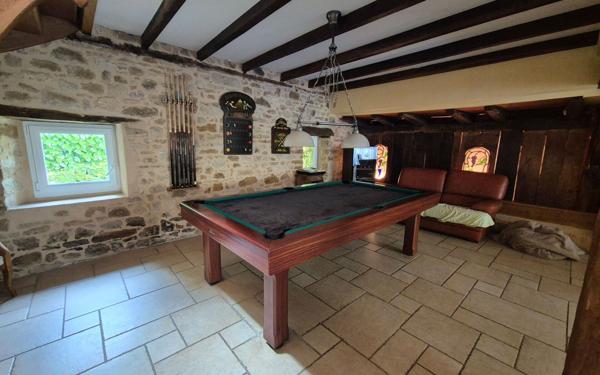 Maison à vendre    8 pièces •  Terrasson-Lavilledieu