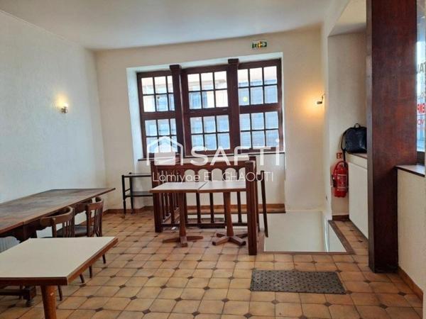 MURS & fdc LIBRES d'un RESTAURANT quartier RASPAIL