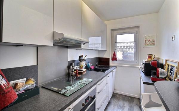 Appartement à vendre    3 pièces • 66 m2 Clichy