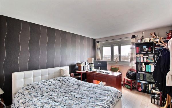 Appartement à vendre    3 pièces • 66 m2 Clichy