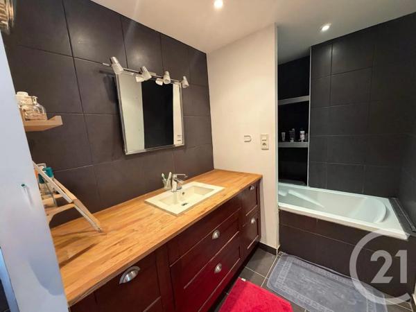Appartement F4 à vendre  4 pièces - 99 m 2   RENNES  - 35