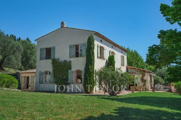 Charmante Bastide avec vue panoramique collines et mer