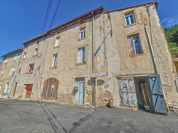 Appartement à rénover avec garage et terrasse