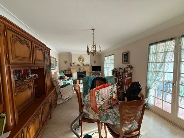 villa 3 chambres avec garage.