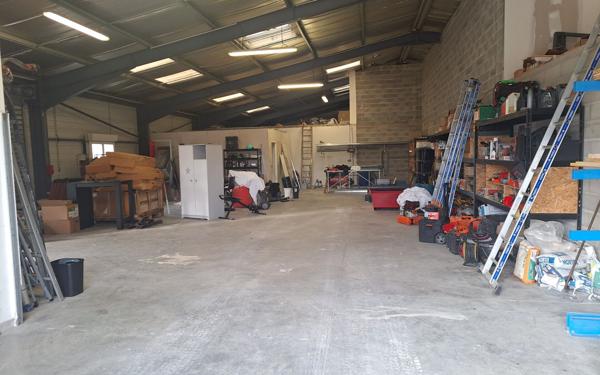 Maison à vendre    3 pièces •  Mours-Saint-Eusèbe