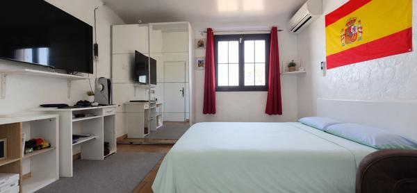 Maison indépendante Saint Laurent Du Var 5 pièces 170 m²