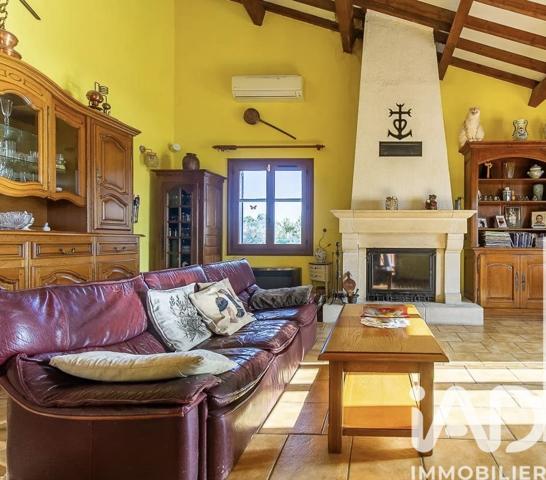 Maison à vendre 8 pièces 189 m² Saint-Martin-de-Crau